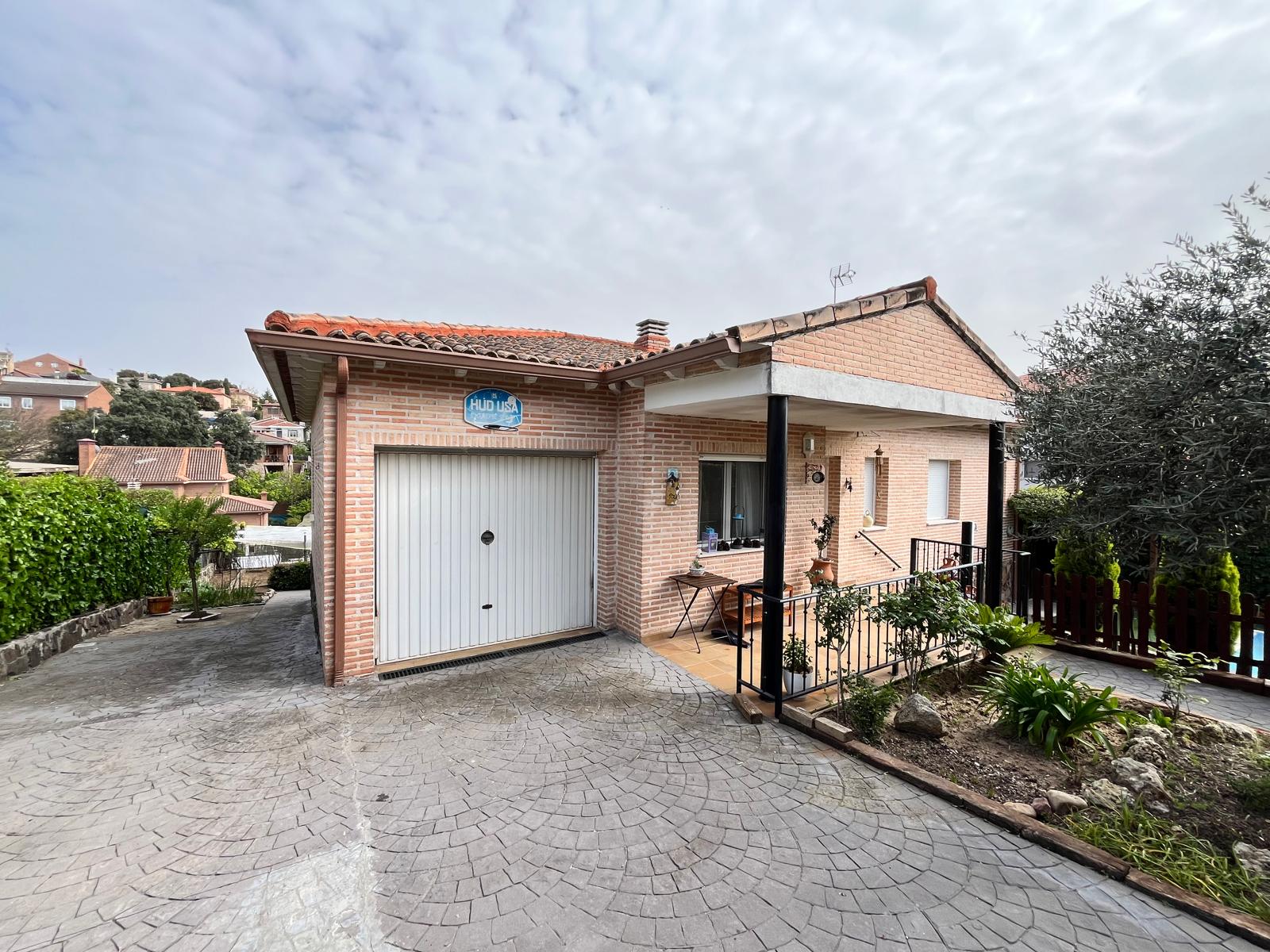 Casa o Chalet en urbanización Montelar.